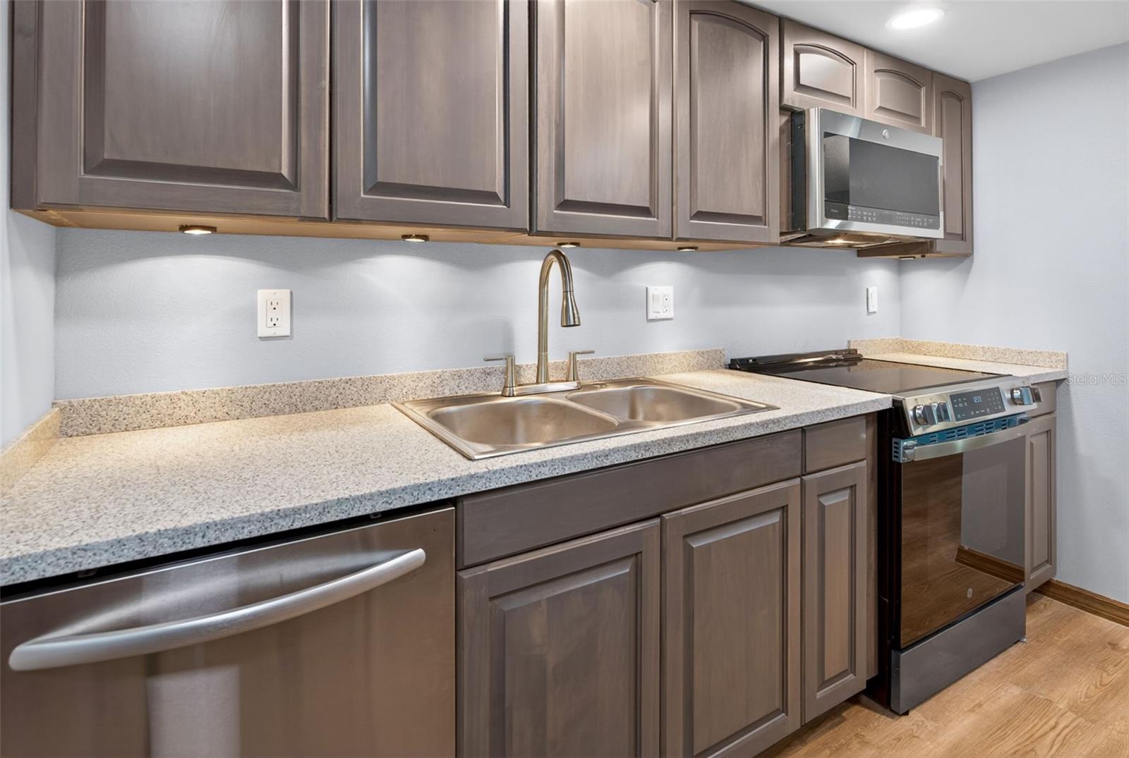 CITRUS SPGS UNIT 04 - Residential