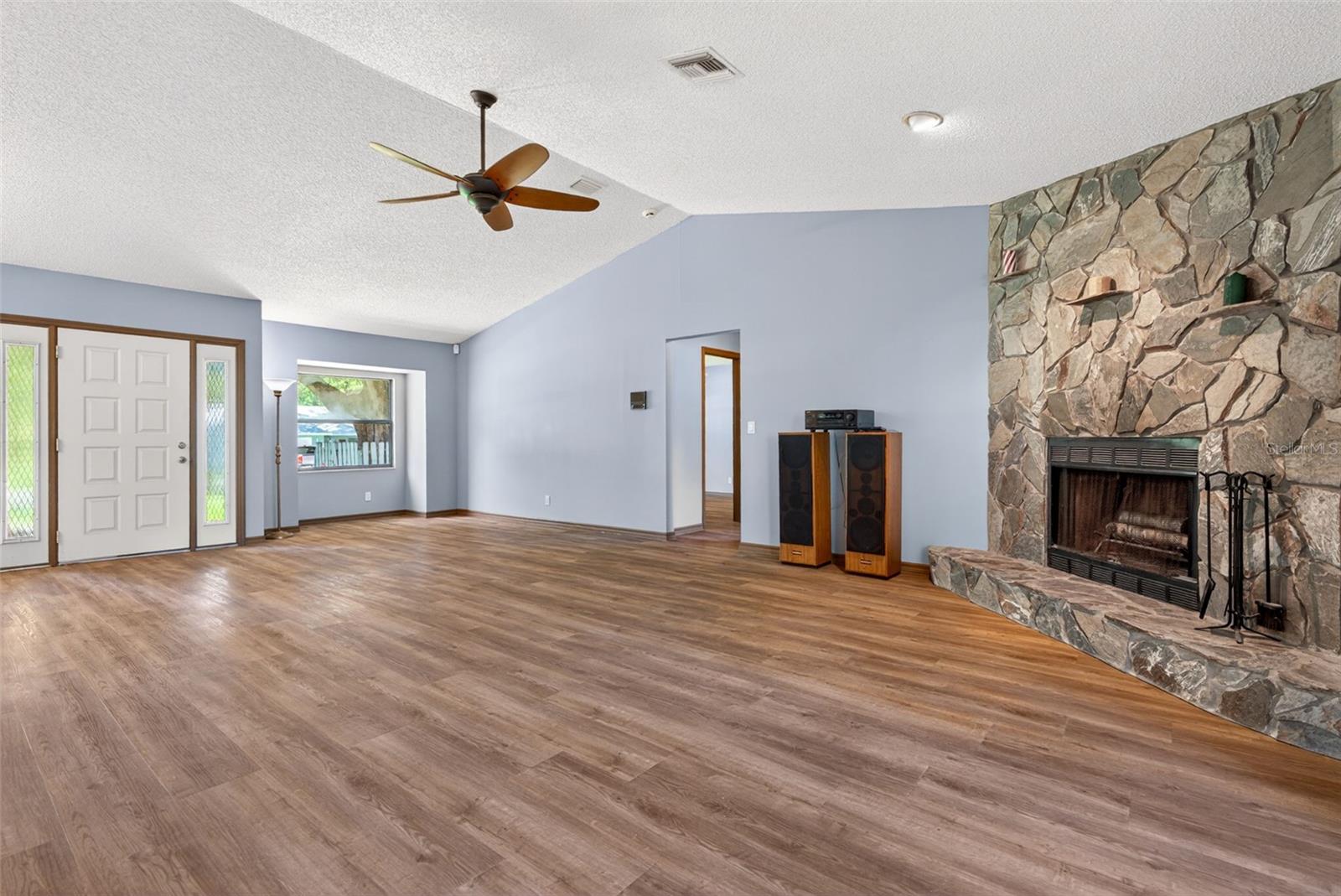 CITRUS SPGS UNIT 04 - Residential