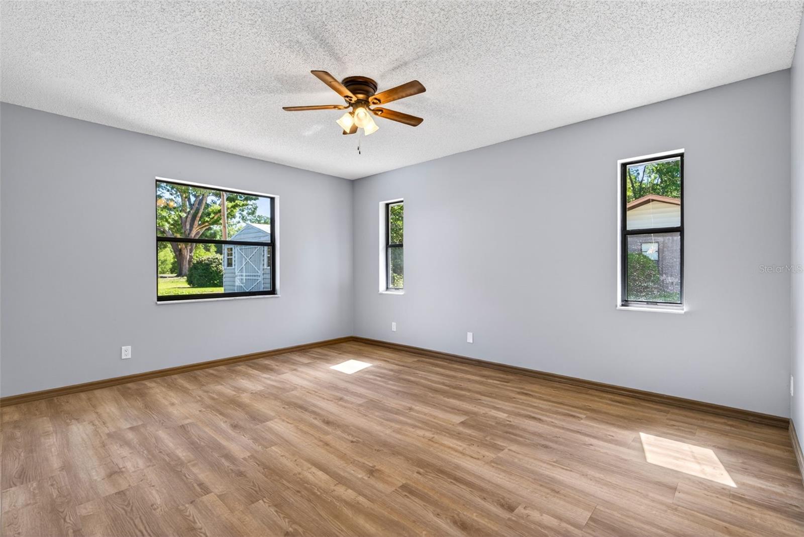 CITRUS SPGS UNIT 04 - Residential