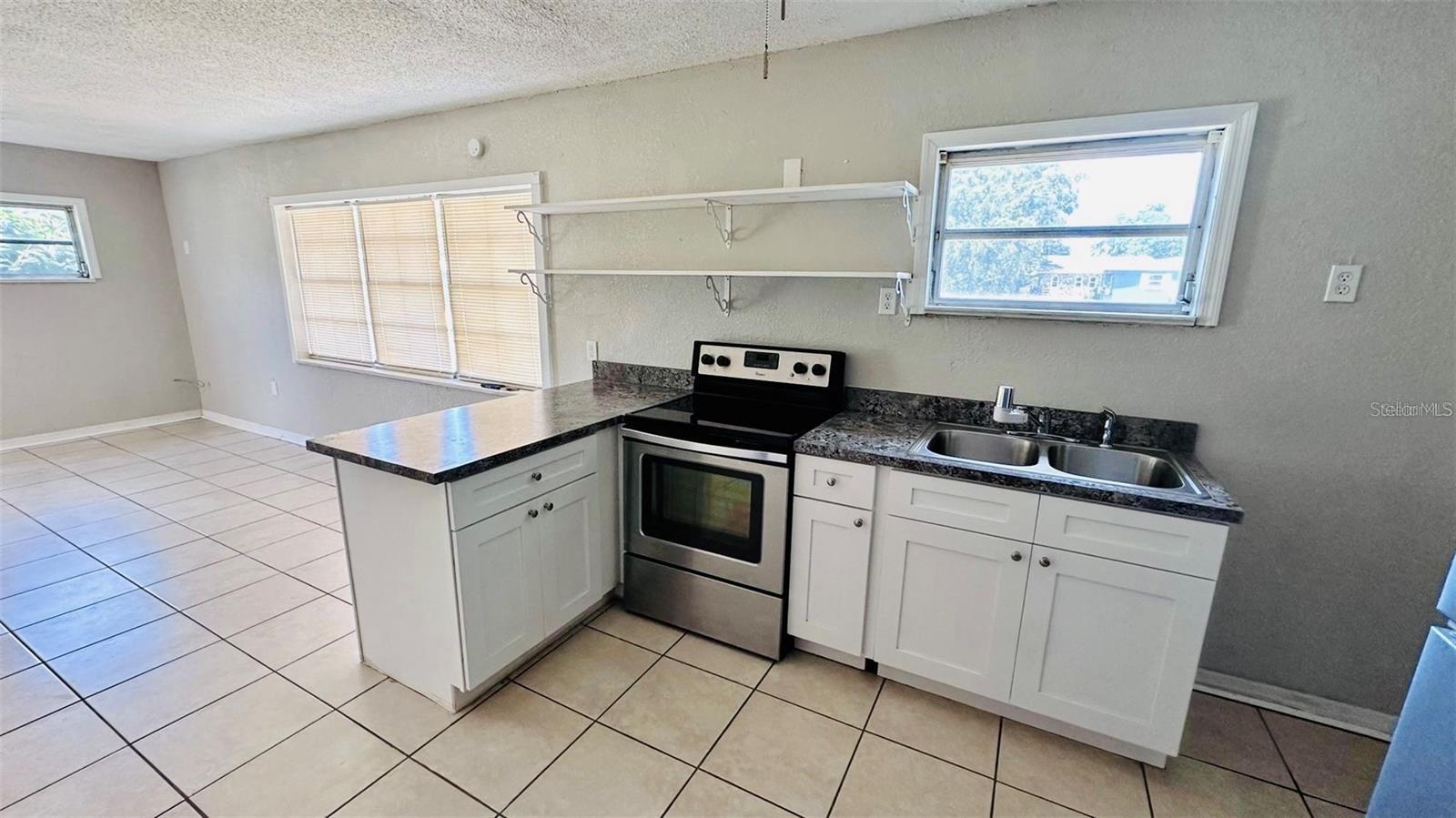 LAKEWOOD PARK - Residential Lease