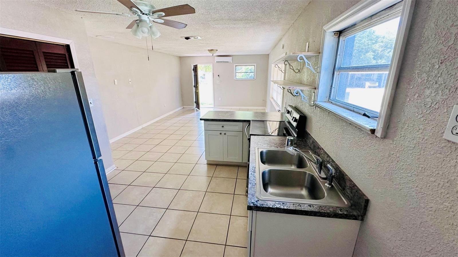 LAKEWOOD PARK - Residential Lease