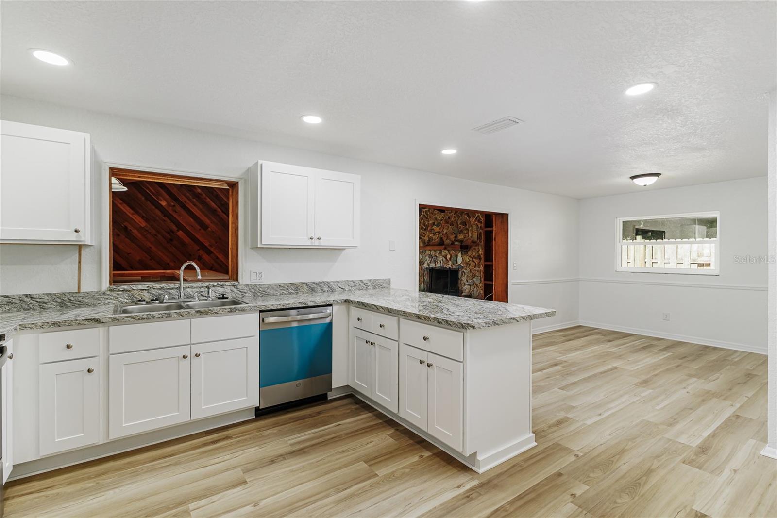 HIGH POINT - Residential
