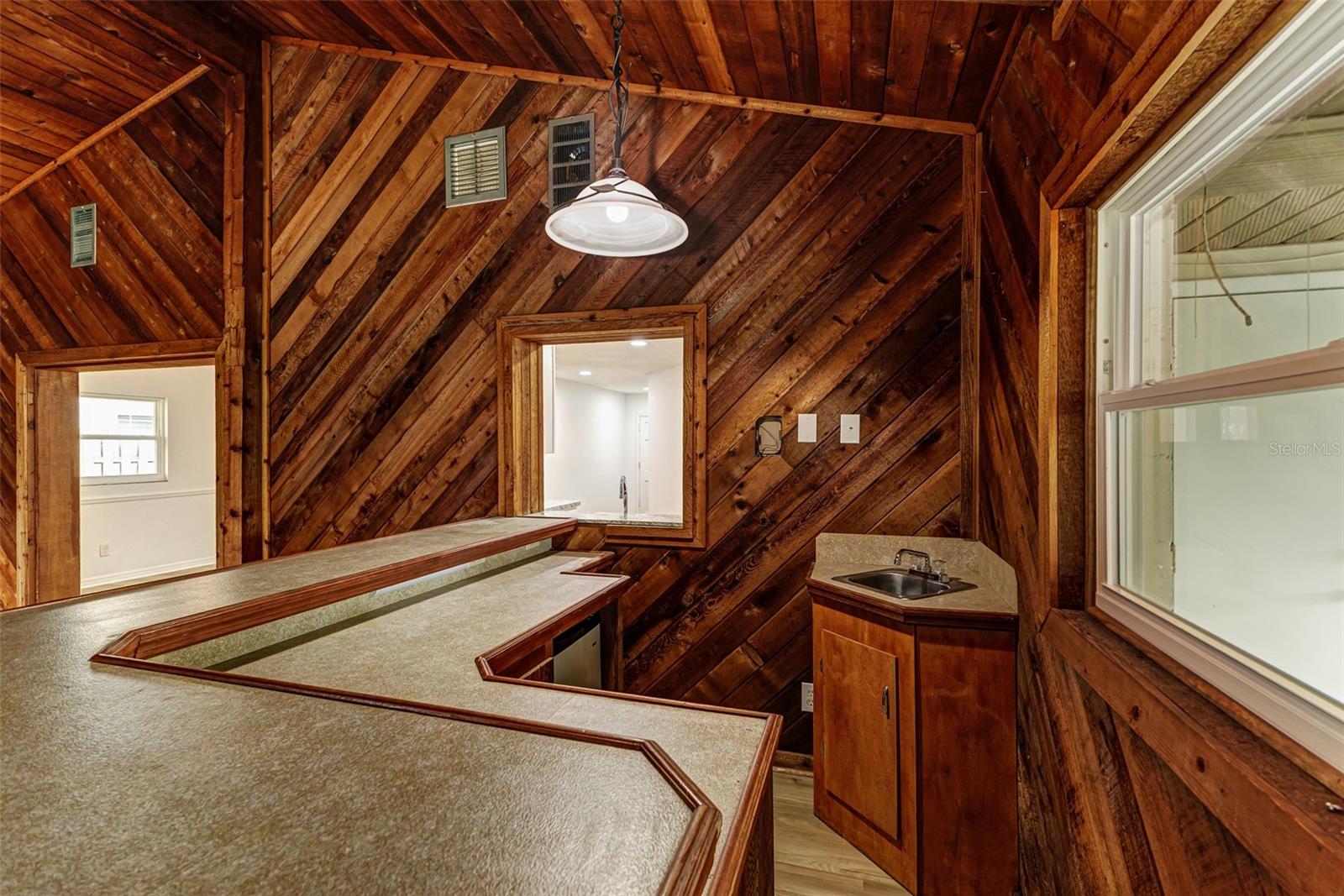 HIGH POINT - Residential