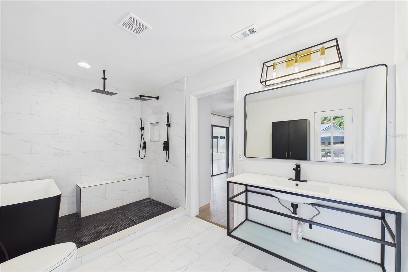 MAJESTIC OAKS - Residential