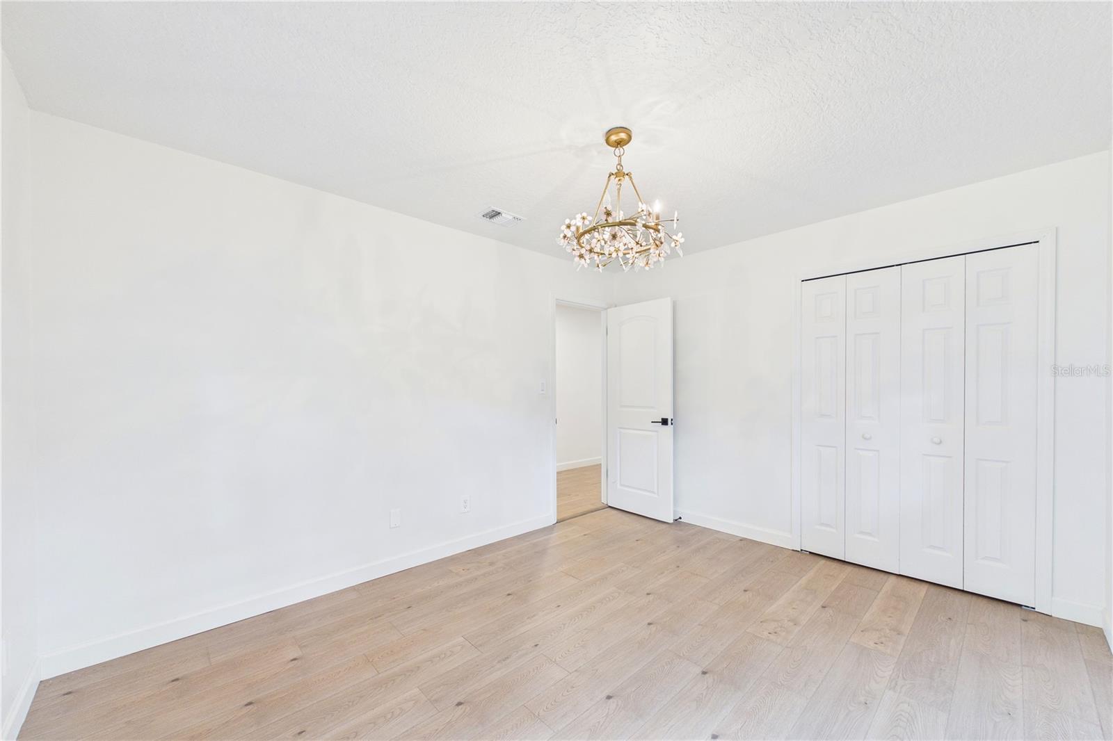 MAJESTIC OAKS - Residential