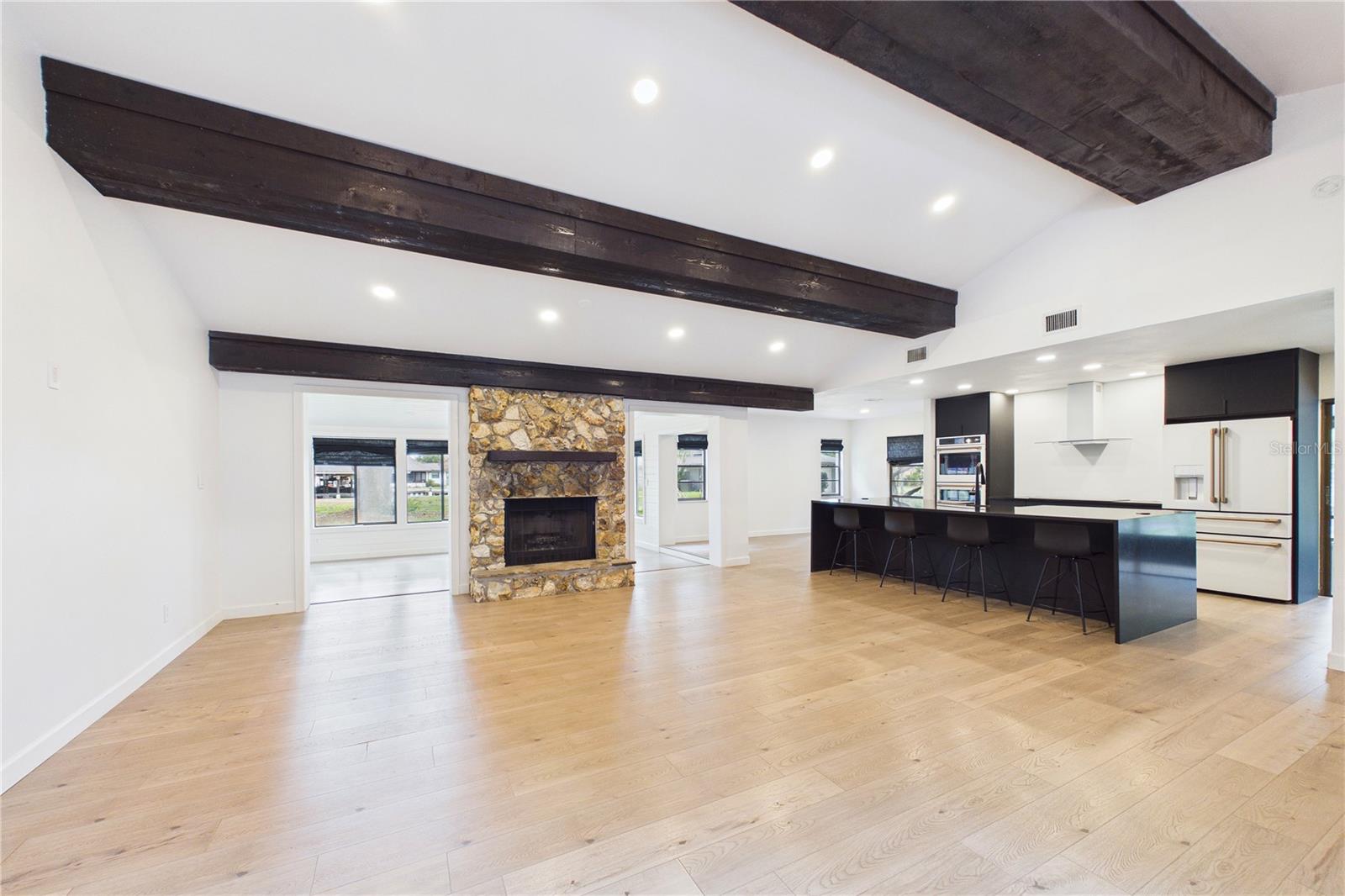 MAJESTIC OAKS - Residential