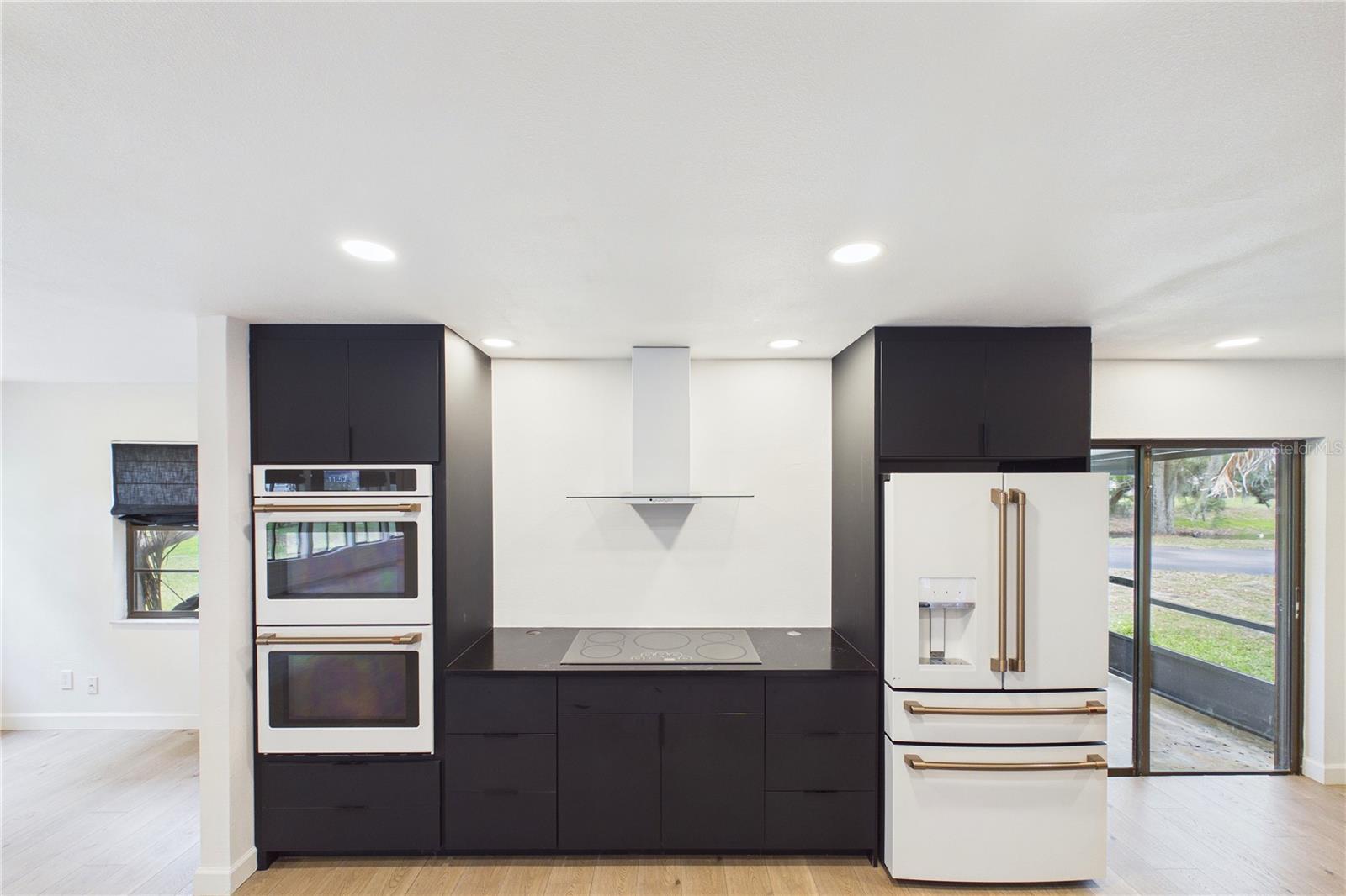 MAJESTIC OAKS - Residential