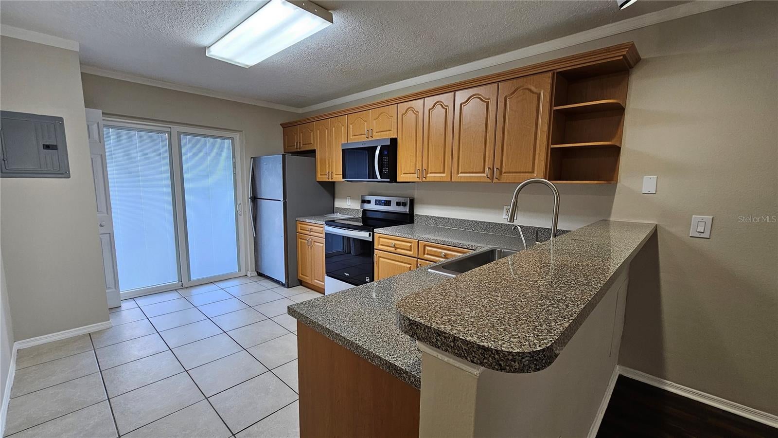 3651 N GOLDENROD ROAD A103