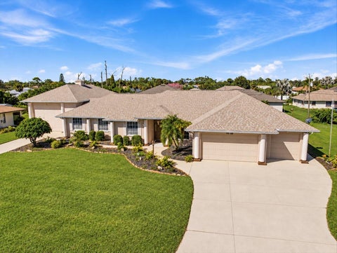 Photo of 9348 San Bernandino Avenue, Englewood, FL 34224 (MLS # N6146287)