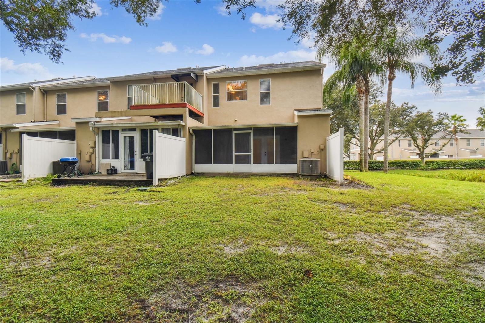 TRAFALGAR SQUARE - Residential Lease