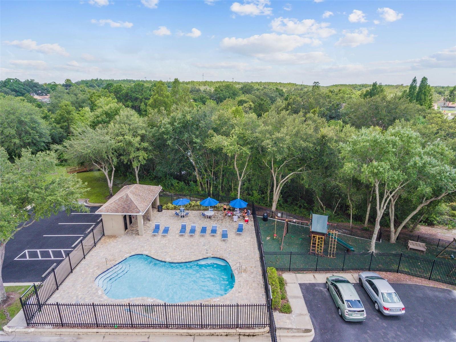 TRAFALGAR SQUARE - Residential Lease