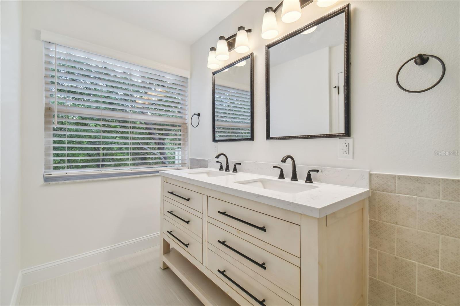 TRAFALGAR SQUARE - Residential Lease