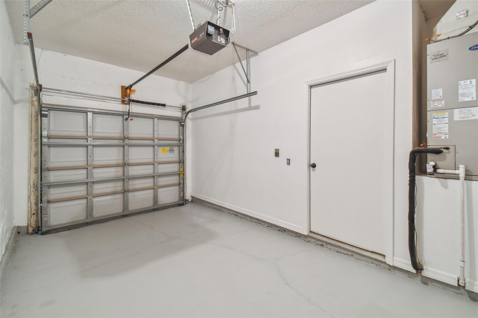 TRAFALGAR SQUARE - Residential Lease