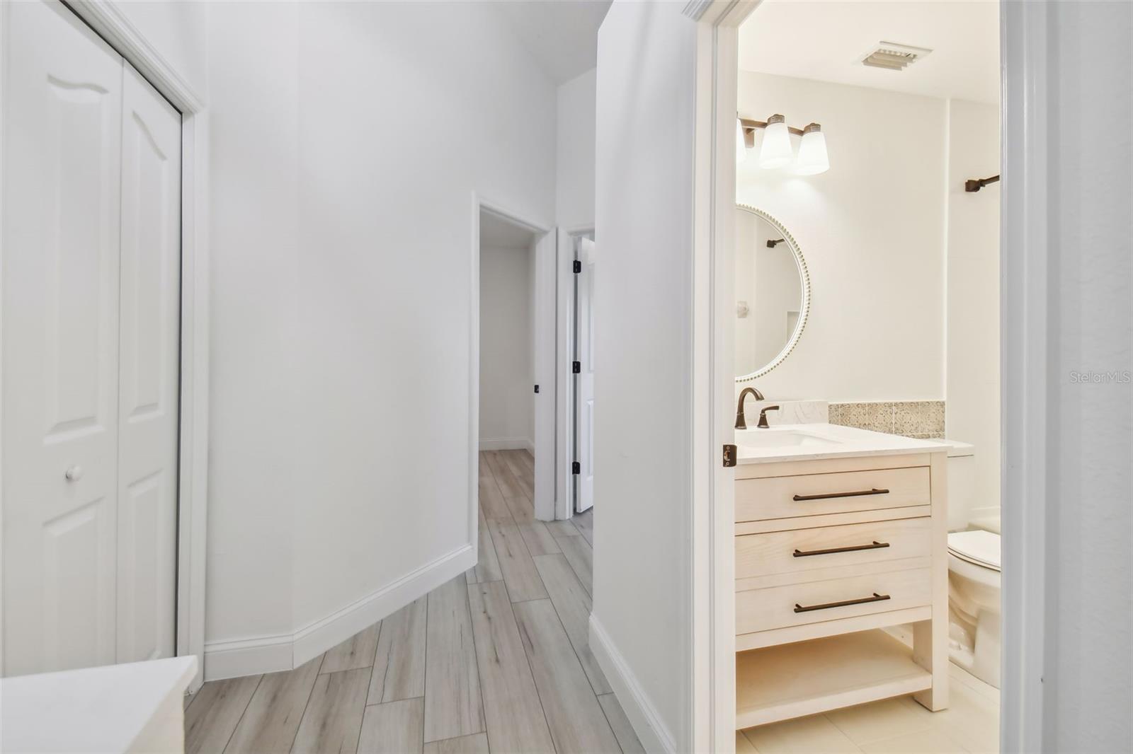 TRAFALGAR SQUARE - Residential Lease