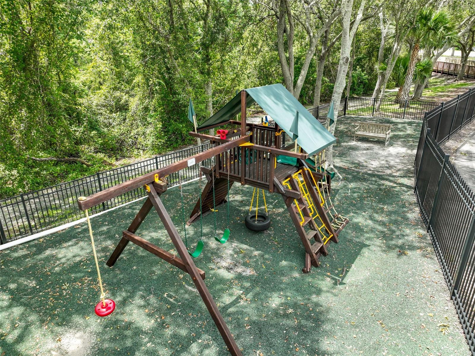 TRAFALGAR SQUARE - Residential Lease