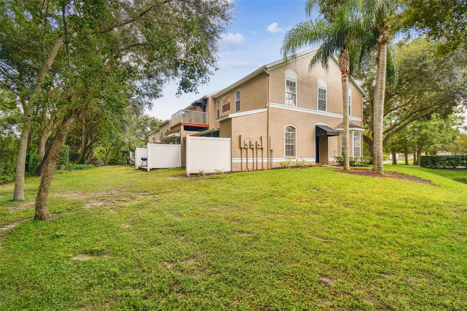 TRAFALGAR SQUARE - Residential Lease