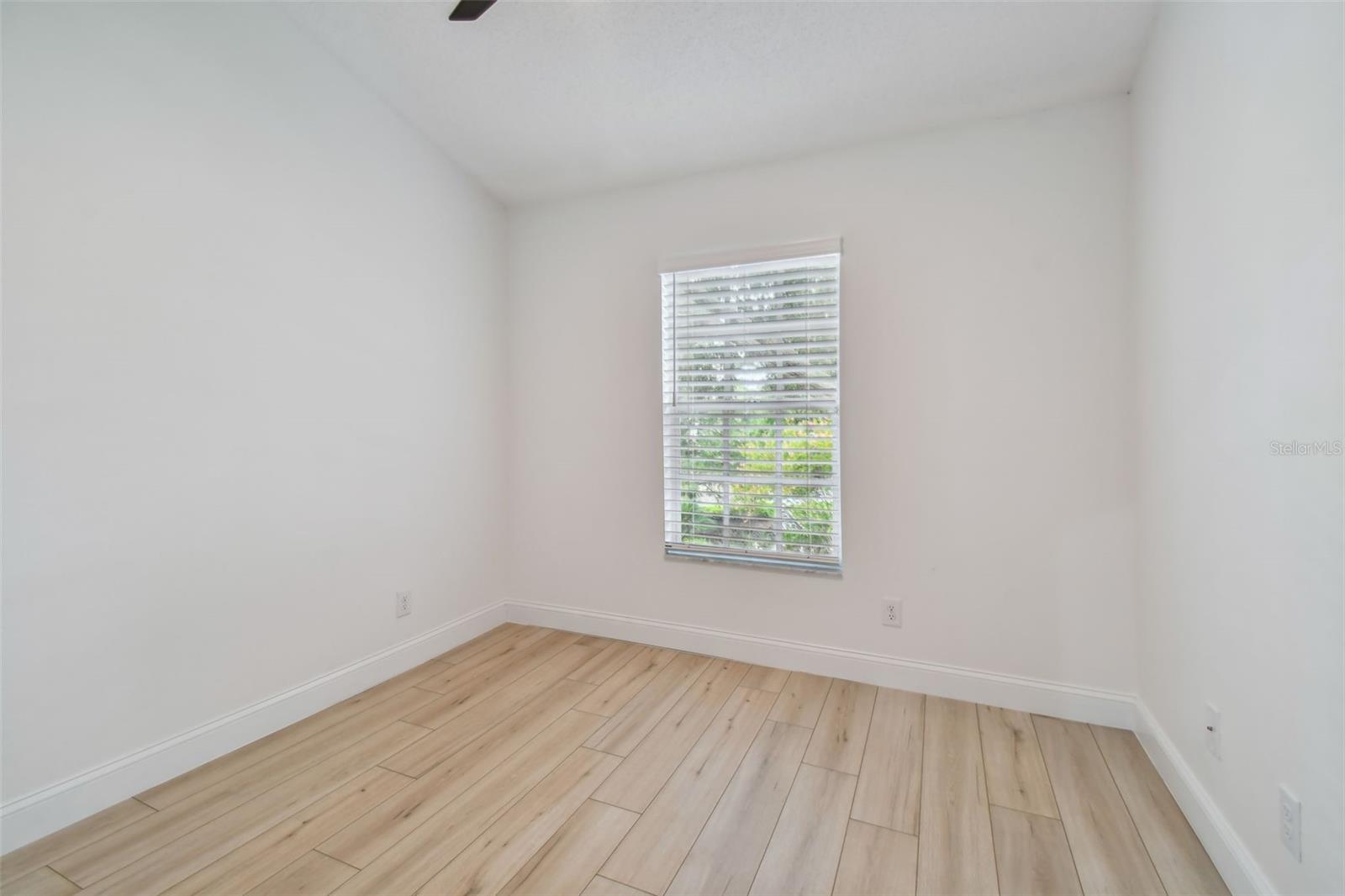 TRAFALGAR SQUARE - Residential Lease