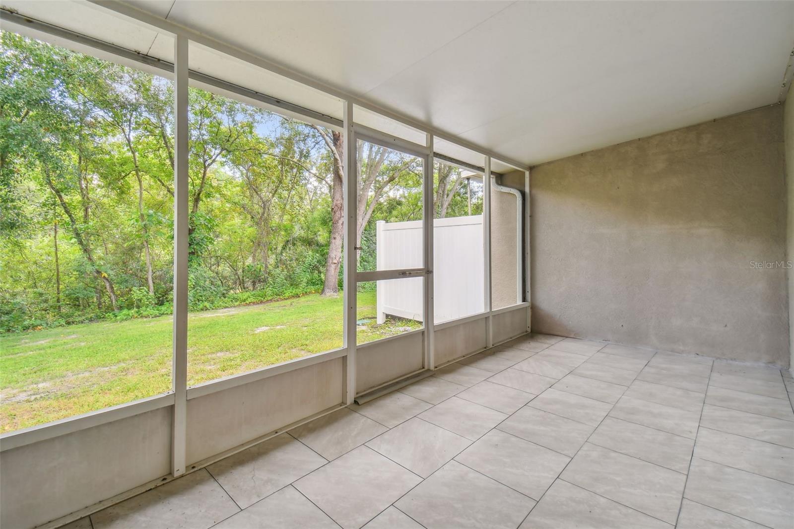 TRAFALGAR SQUARE - Residential Lease