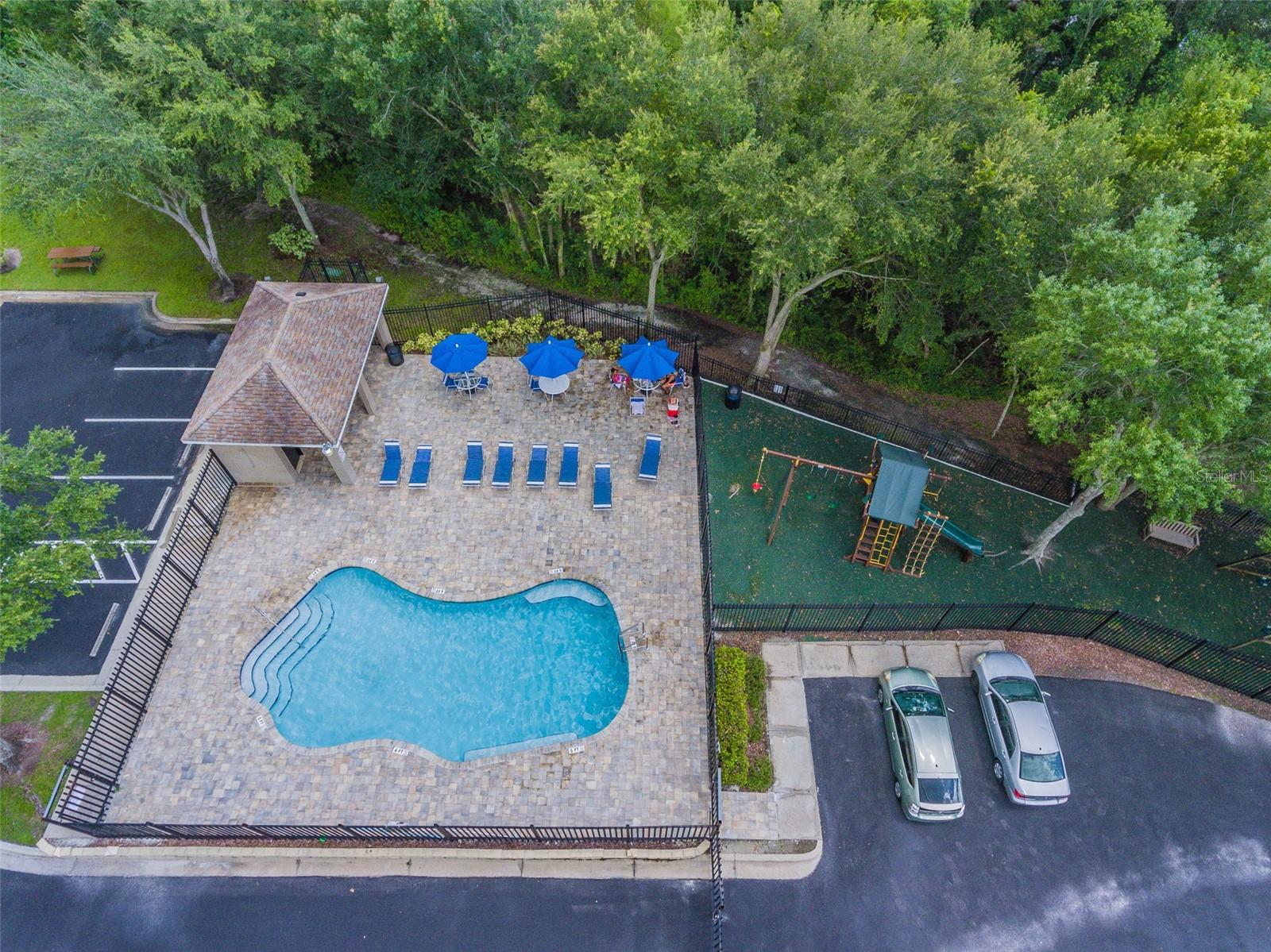 TRAFALGAR SQUARE - Residential Lease