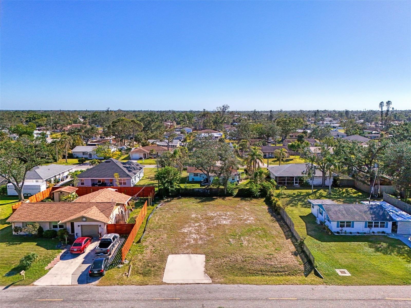 SOUTH VENICE - Land