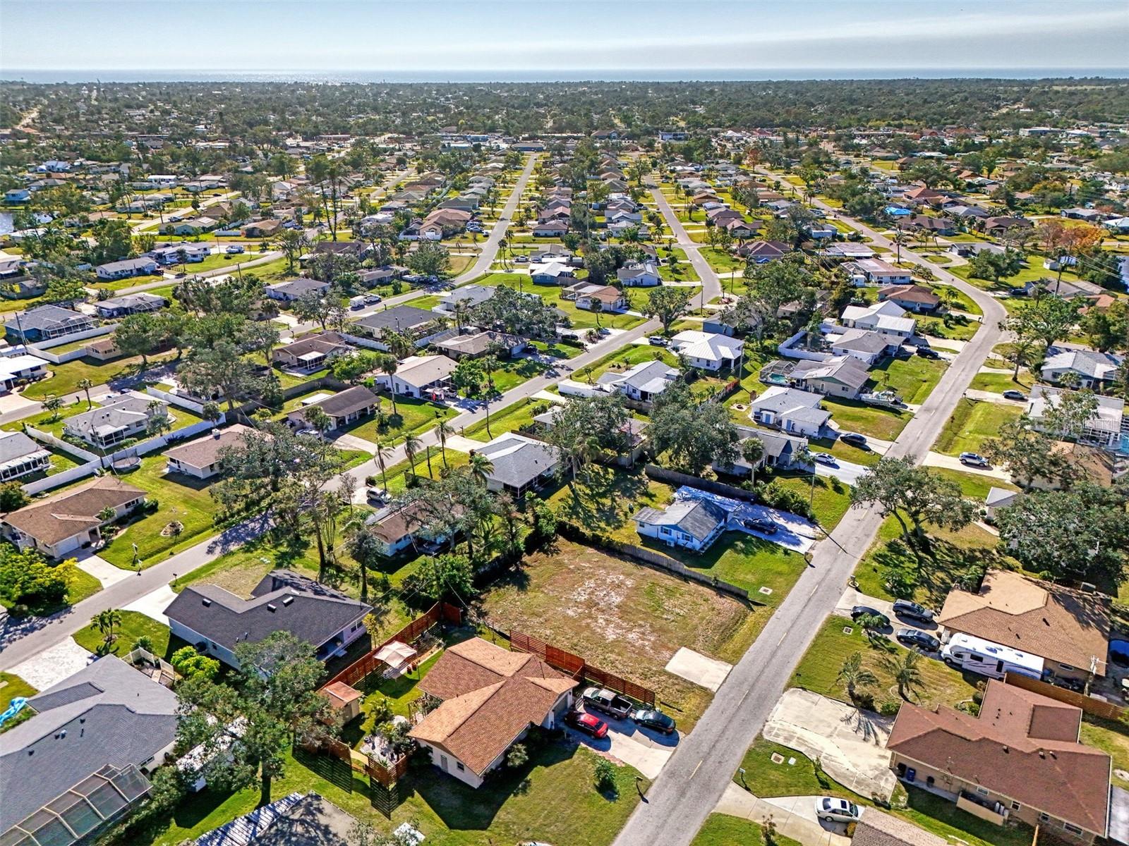 SOUTH VENICE - Land