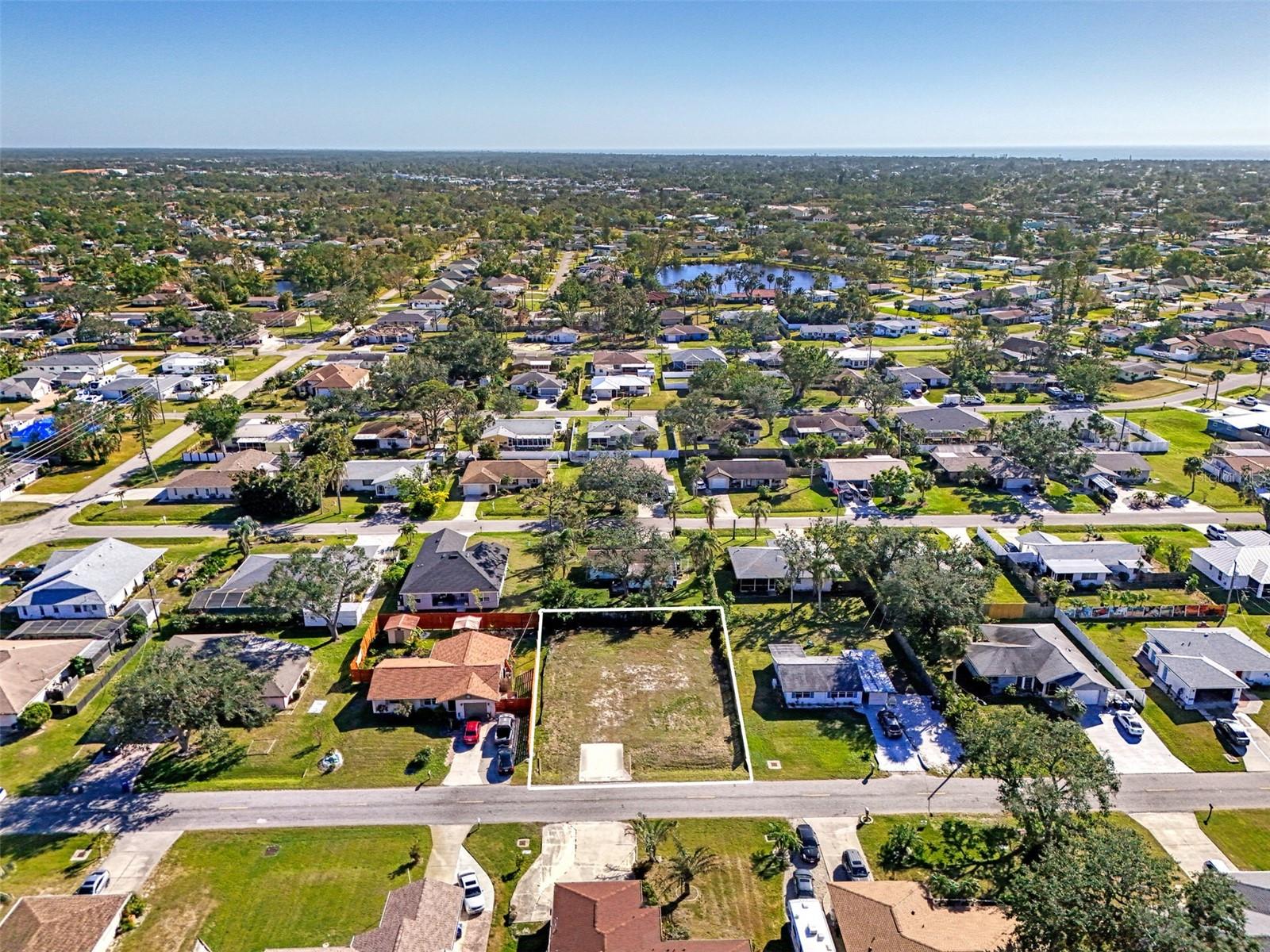 SOUTH VENICE - Land
