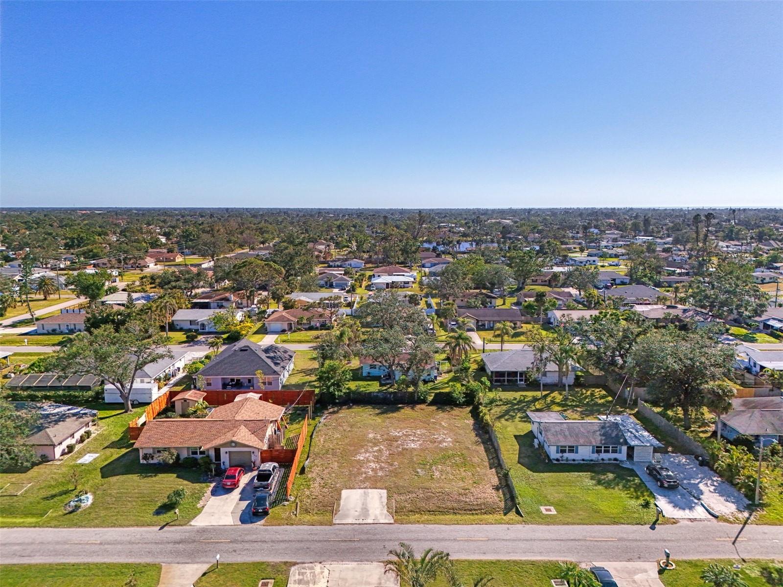 SOUTH VENICE - Land