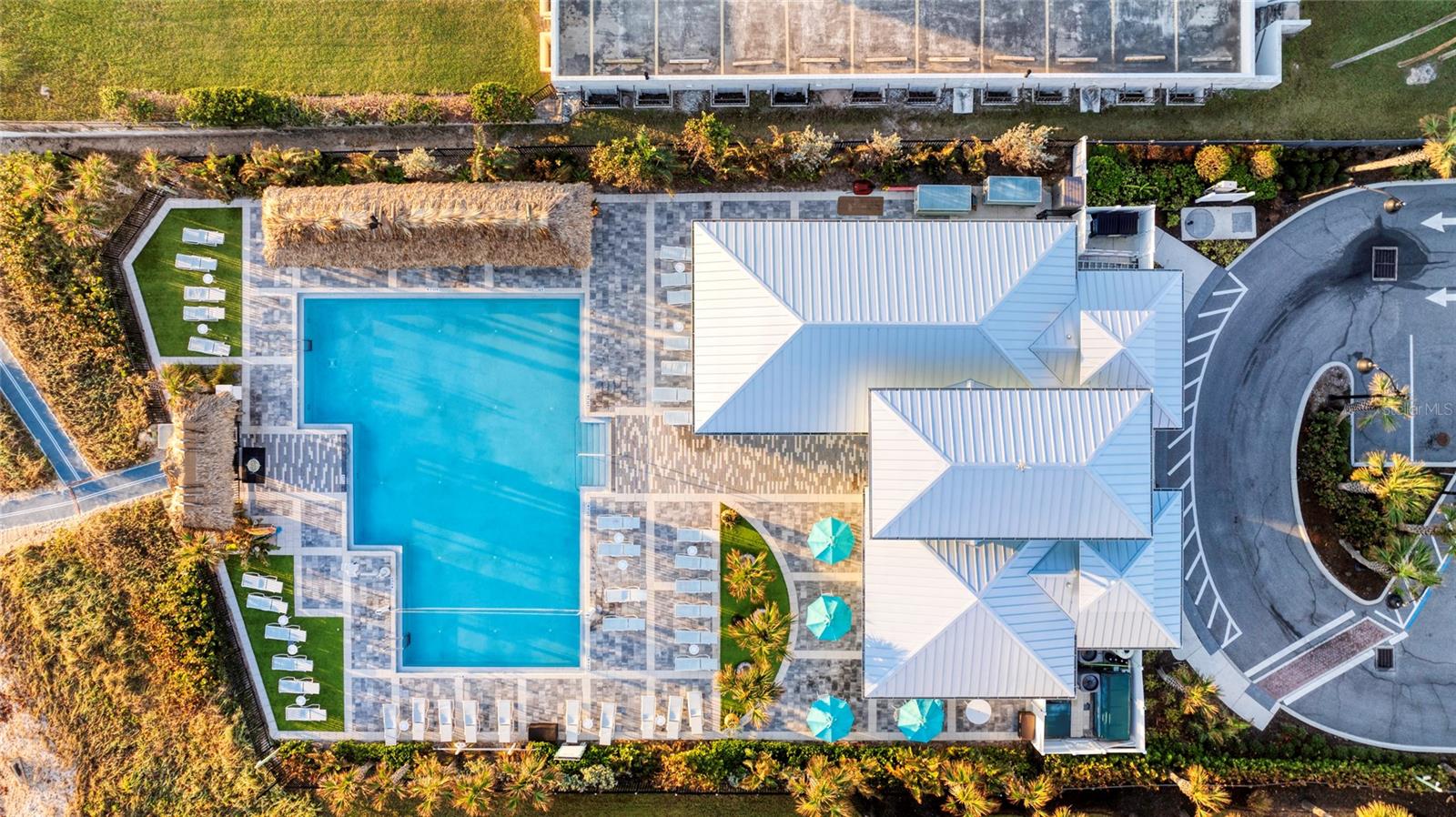 LATITUDE/DAYTONA BEACH CLOAR - Residential