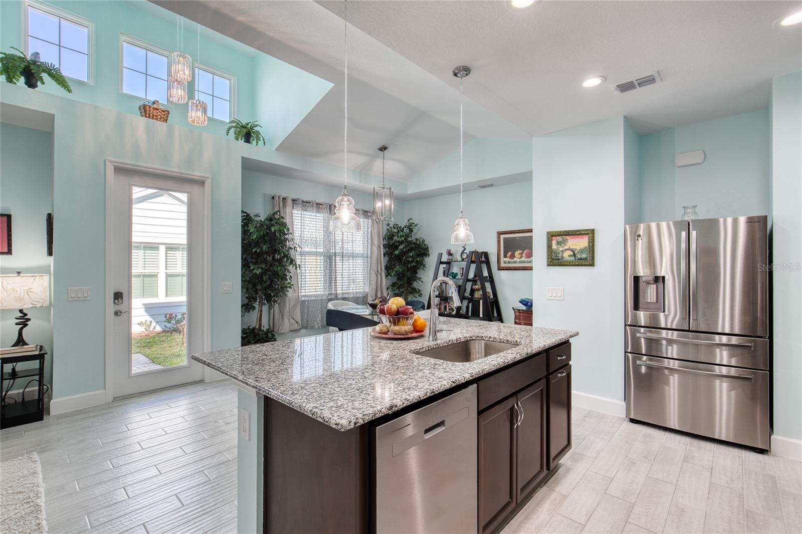 LATITUDE/DAYTONA BEACH CLOAR - Residential