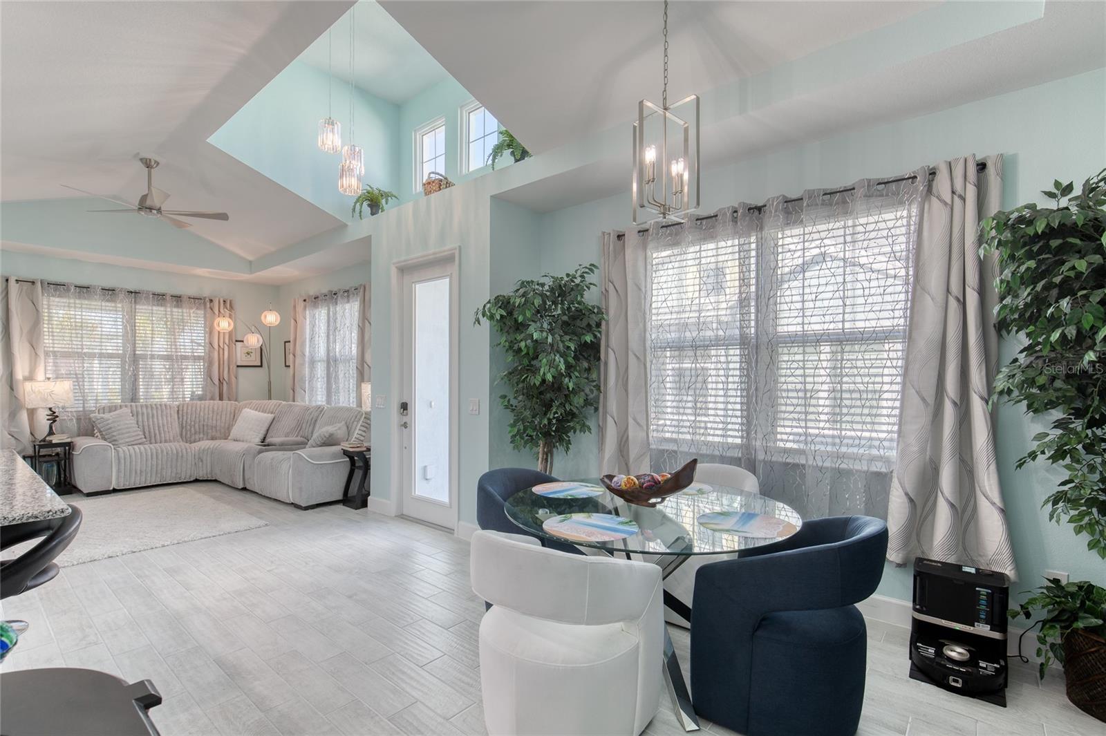 LATITUDE/DAYTONA BEACH CLOAR - Residential