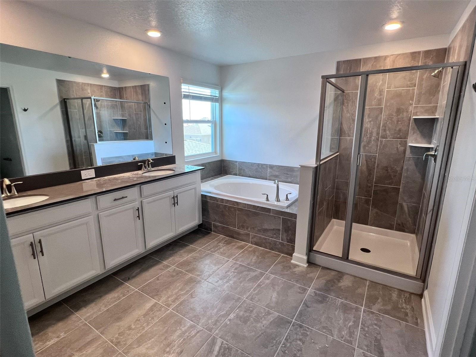 CAMDEN PK/PROVIDENCE PH 4 - Residential Lease