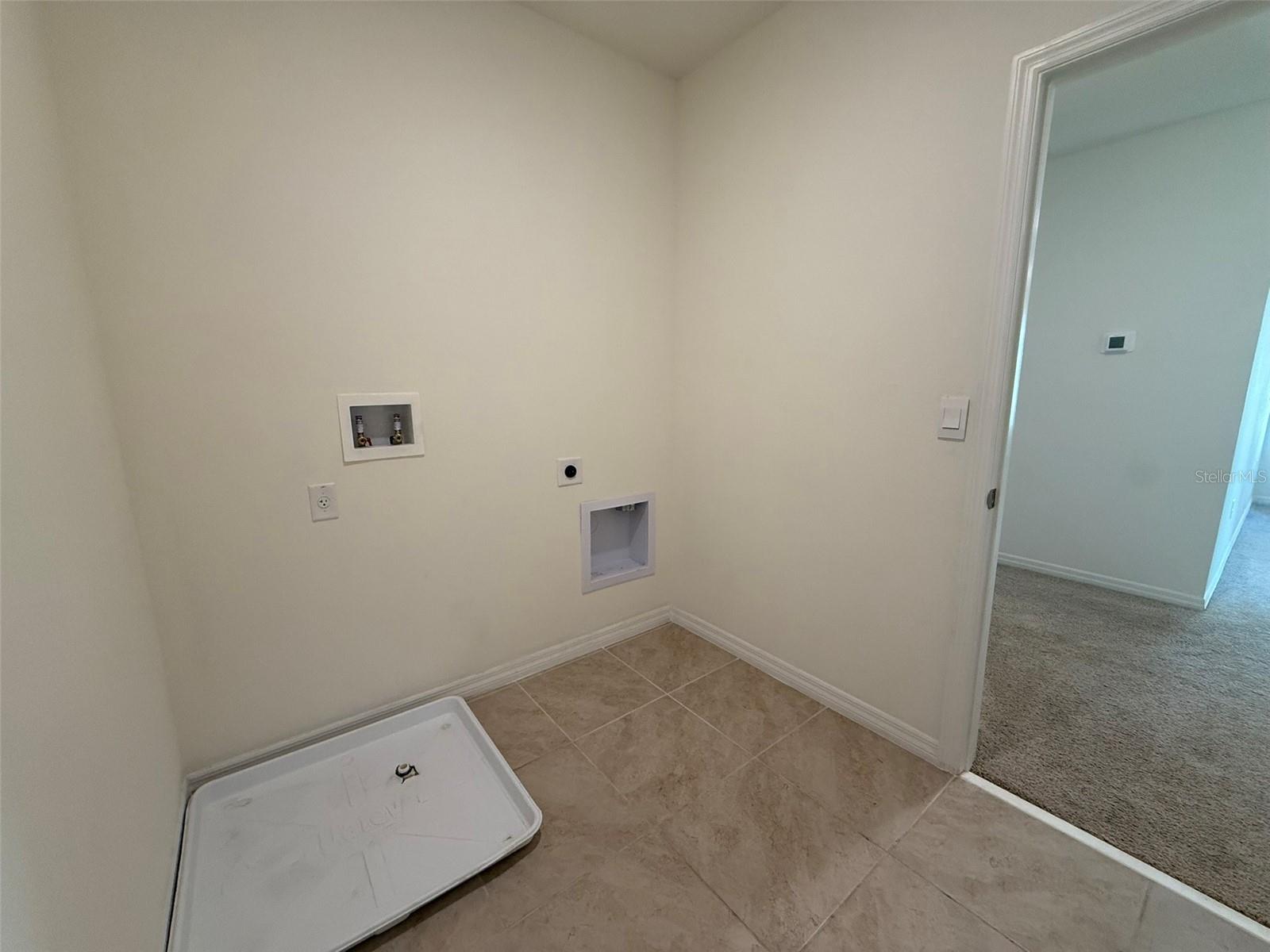 CASCADES PH 1A & 1B - Residential Lease