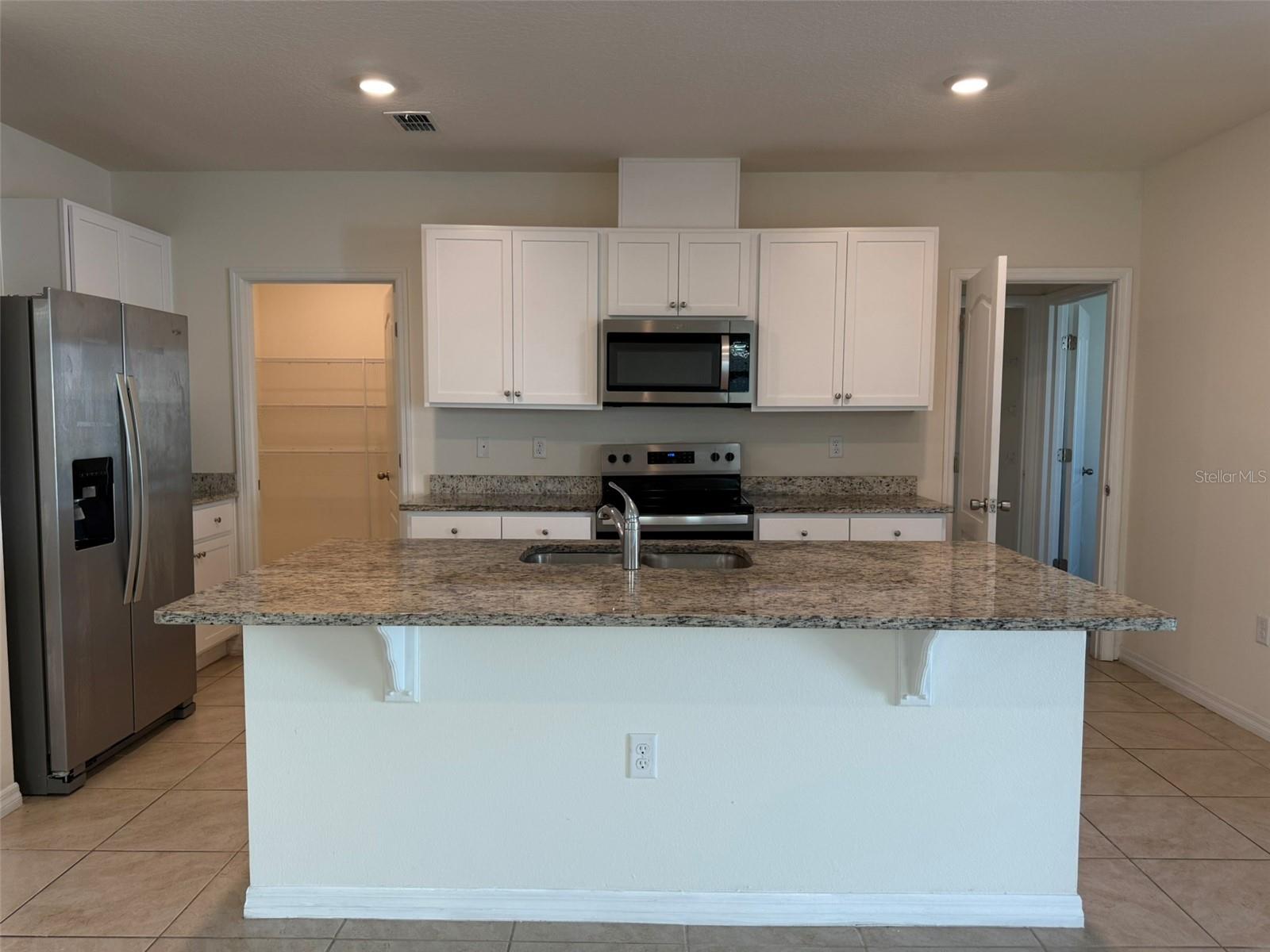 CASCADES PH 1A & 1B - Residential Lease