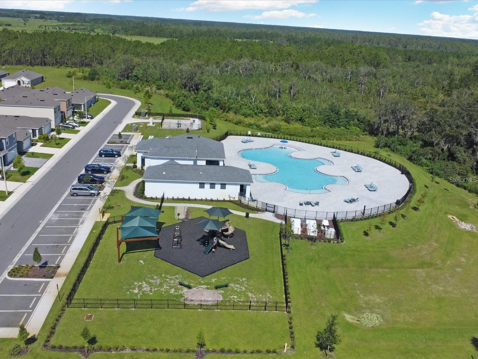 CASCADES PH 1A & 1B - Residential Lease