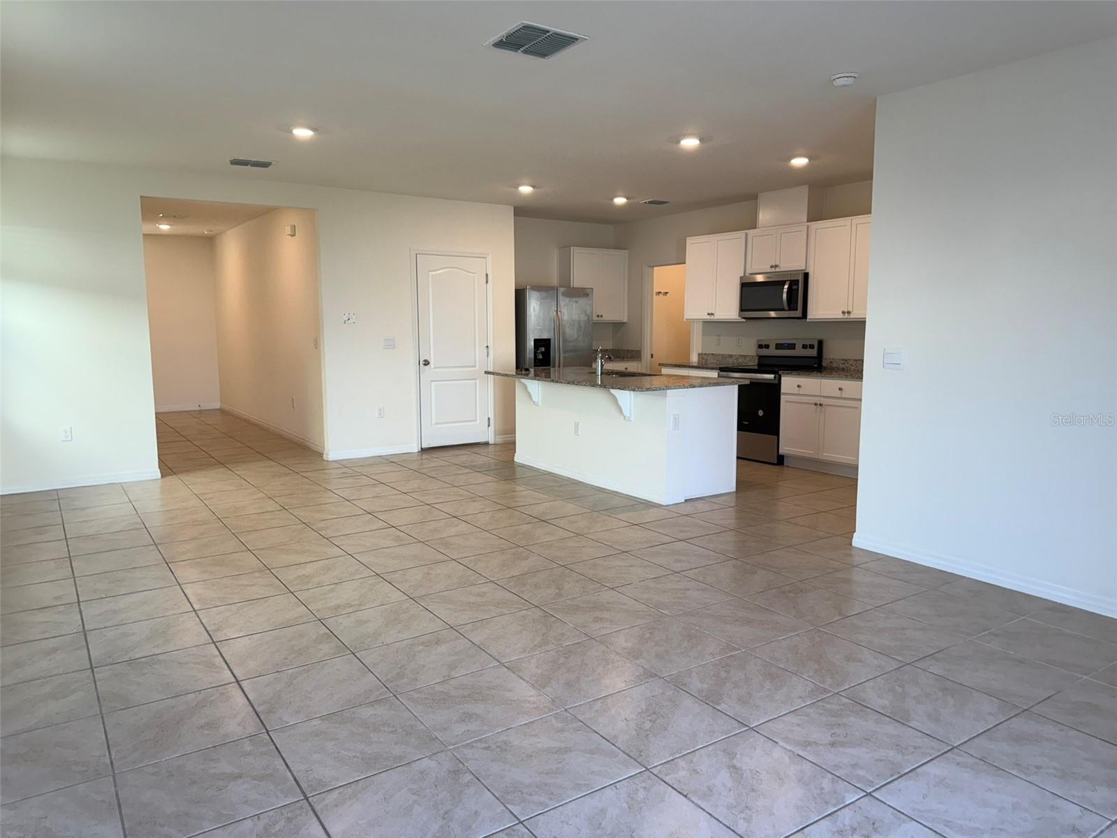 CASCADES PH 1A & 1B - Residential Lease