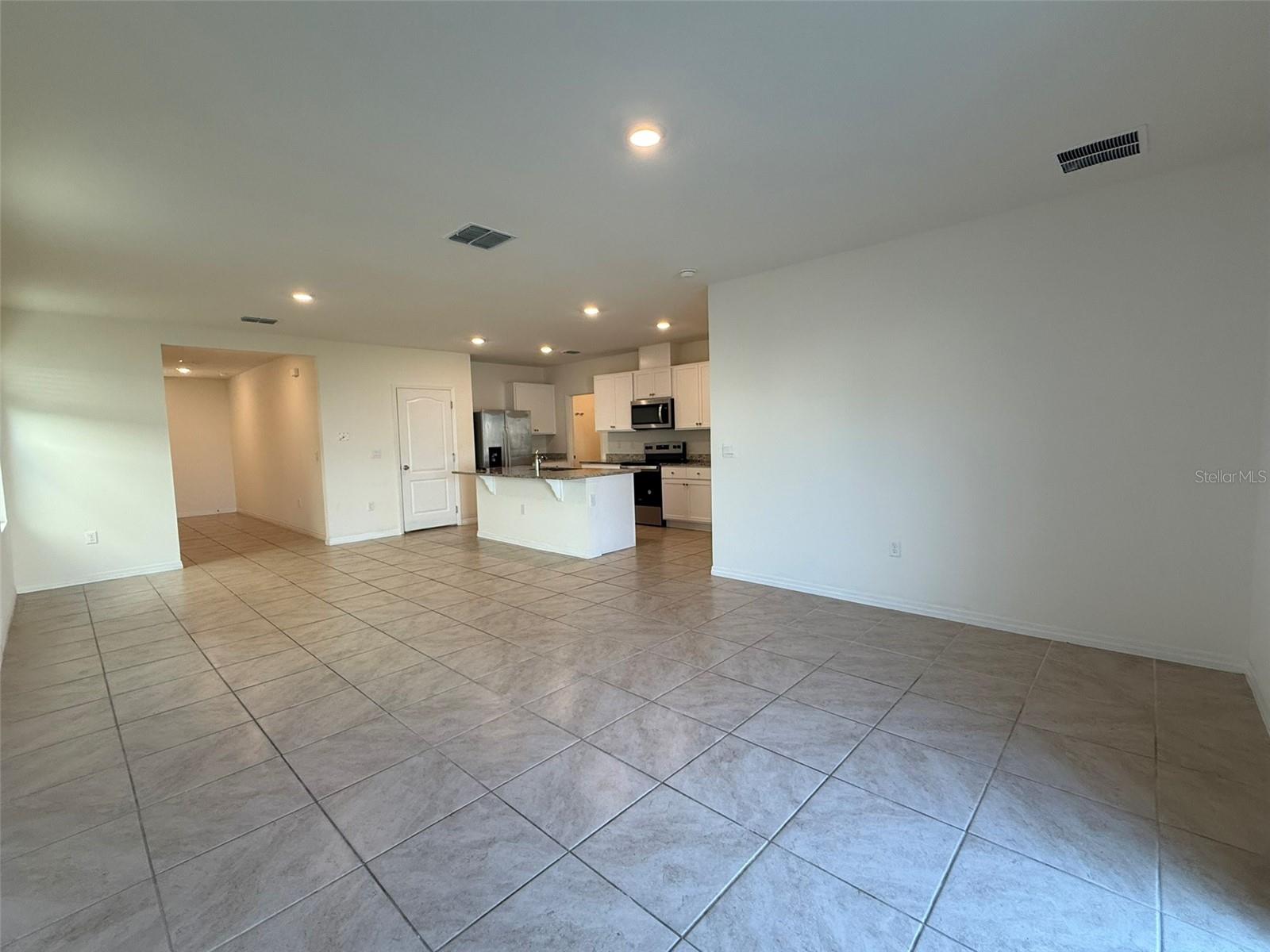 CASCADES PH 1A & 1B - Residential Lease