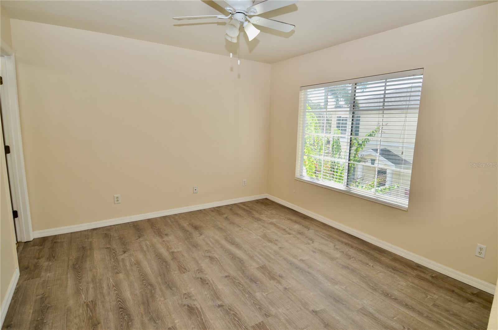 THE TWNHMS AT LIGHTHOUSE COVE III - Residential