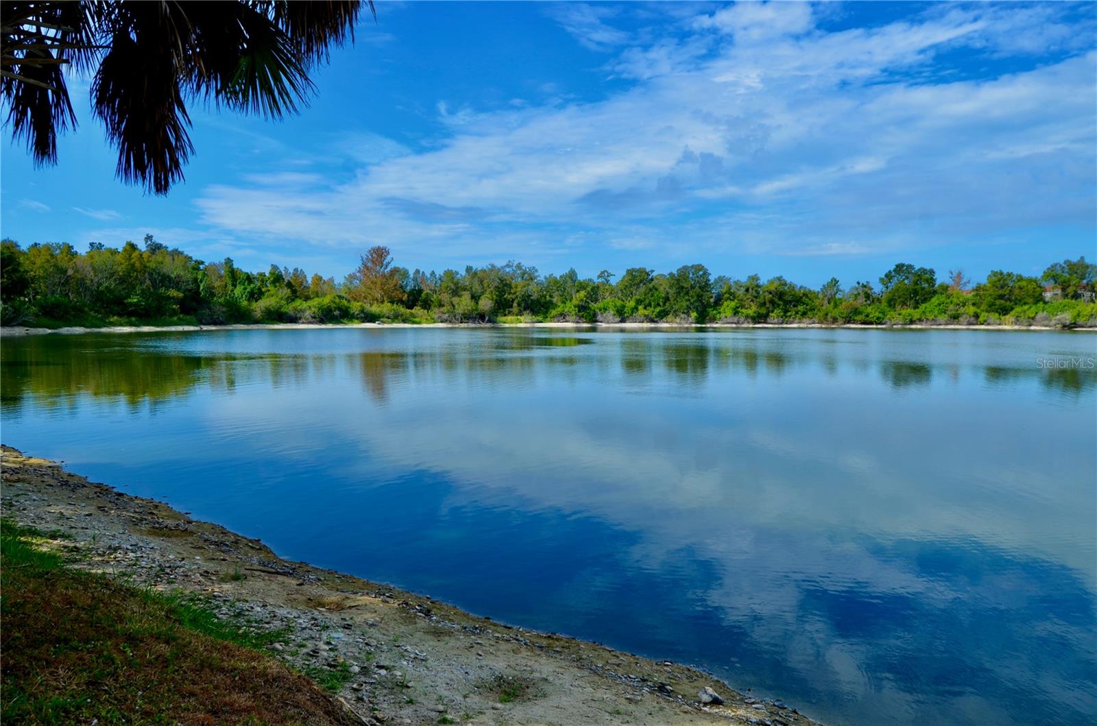 THE TWNHMS AT LIGHTHOUSE COVE III - Residential