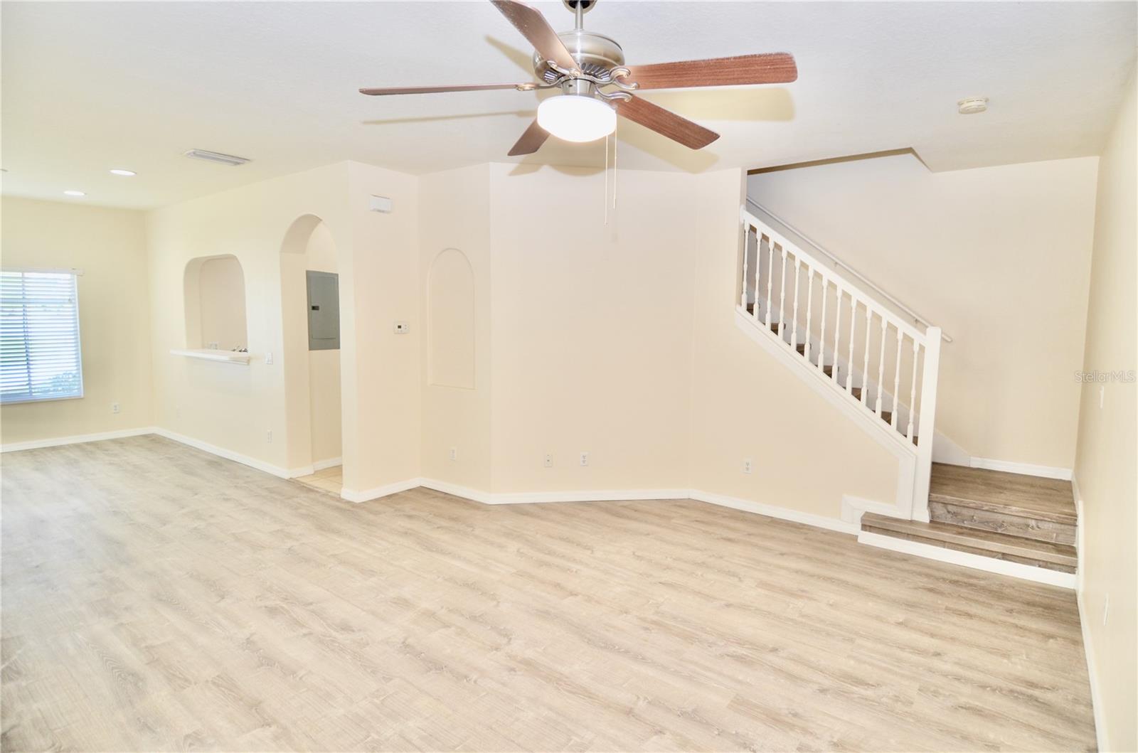 THE TWNHMS AT LIGHTHOUSE COVE III - Residential