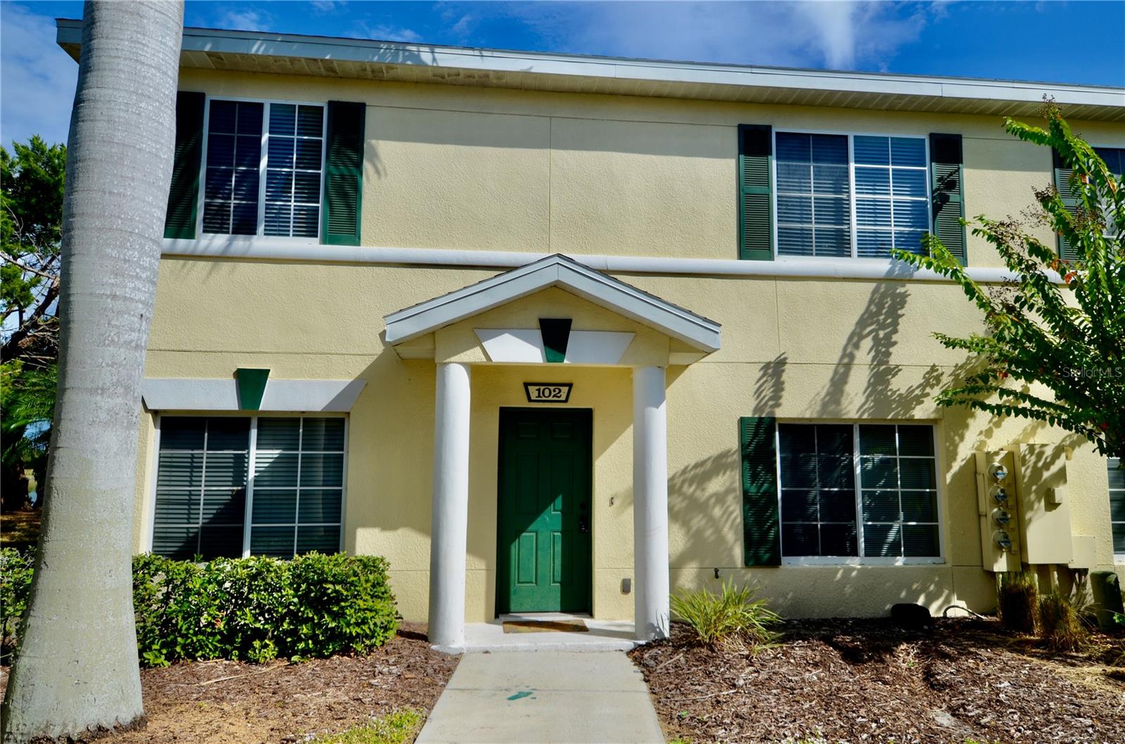 THE TWNHMS AT LIGHTHOUSE COVE III - Residential