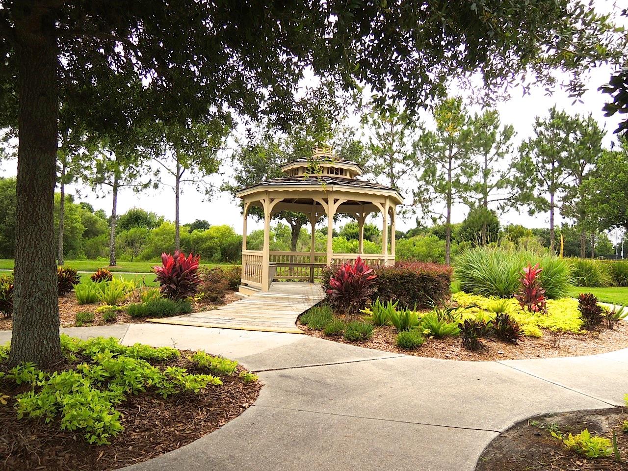 THE TWNHMS AT LIGHTHOUSE COVE III - Residential