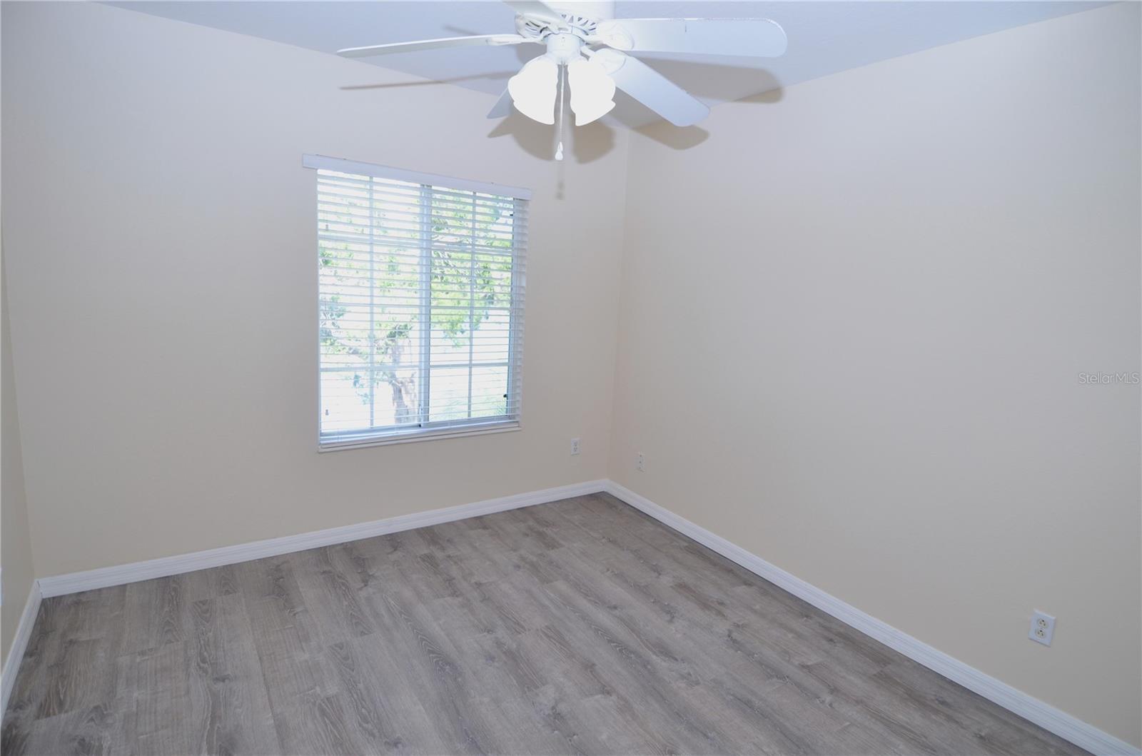 THE TWNHMS AT LIGHTHOUSE COVE III - Residential