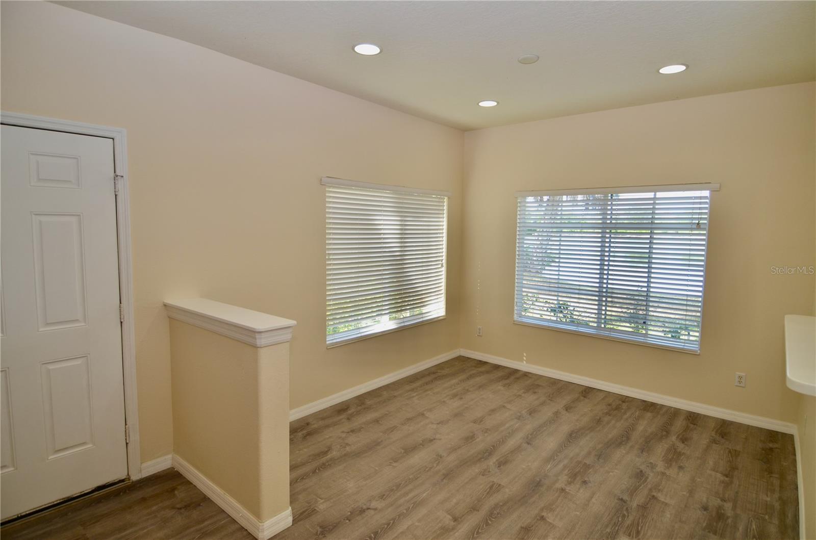 THE TWNHMS AT LIGHTHOUSE COVE III - Residential