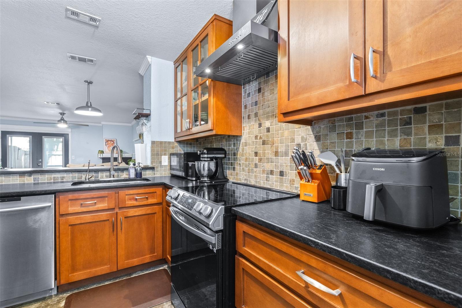 VICTORIA TERRACE A CONDO - Residential