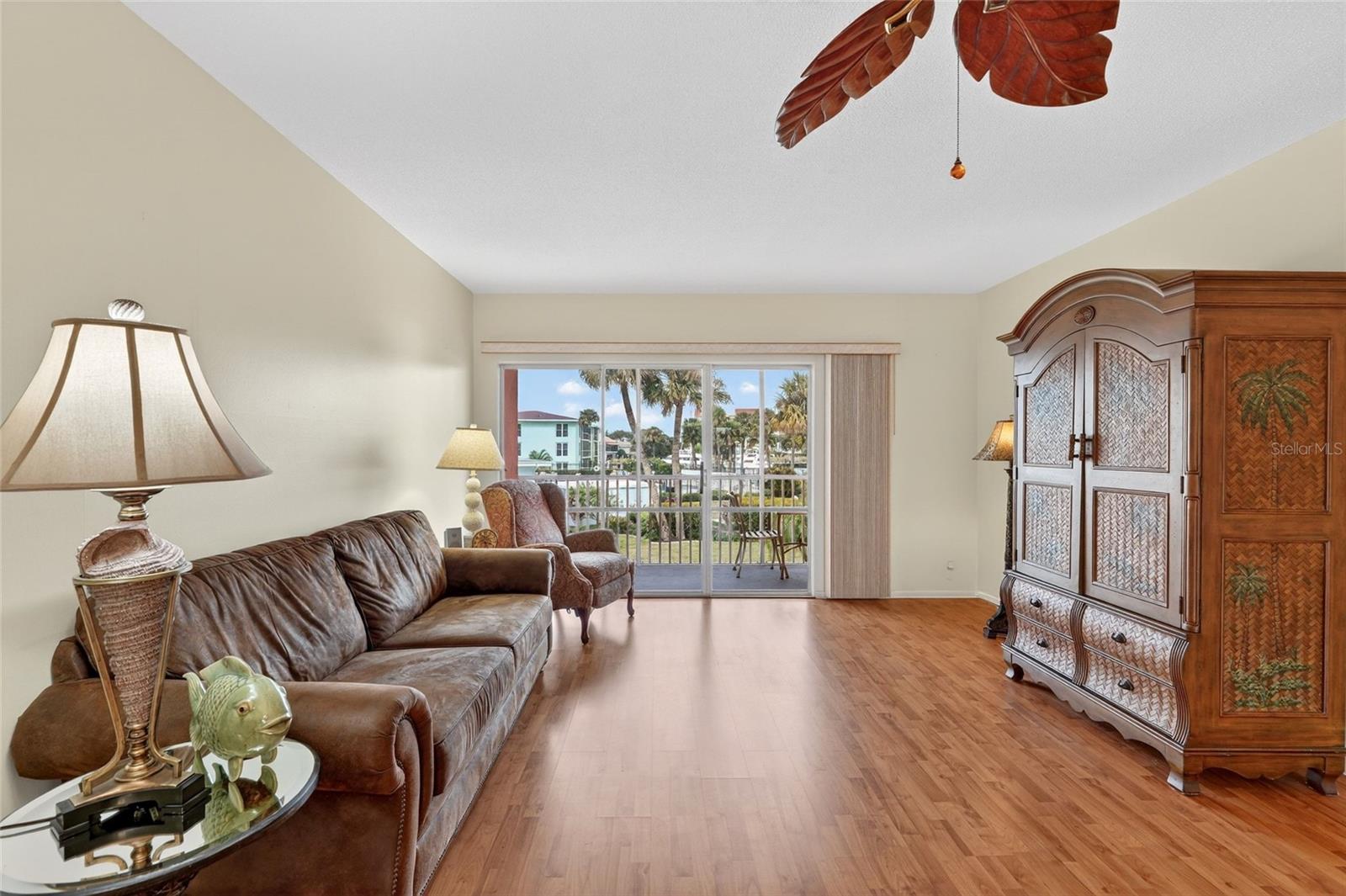 RIVER HOUSE - Residential