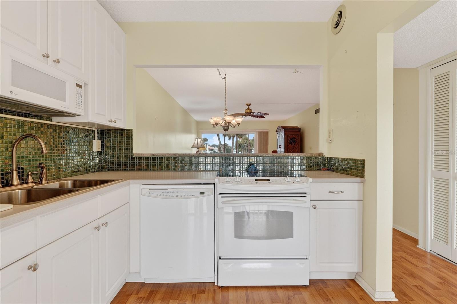 RIVER HOUSE - Residential