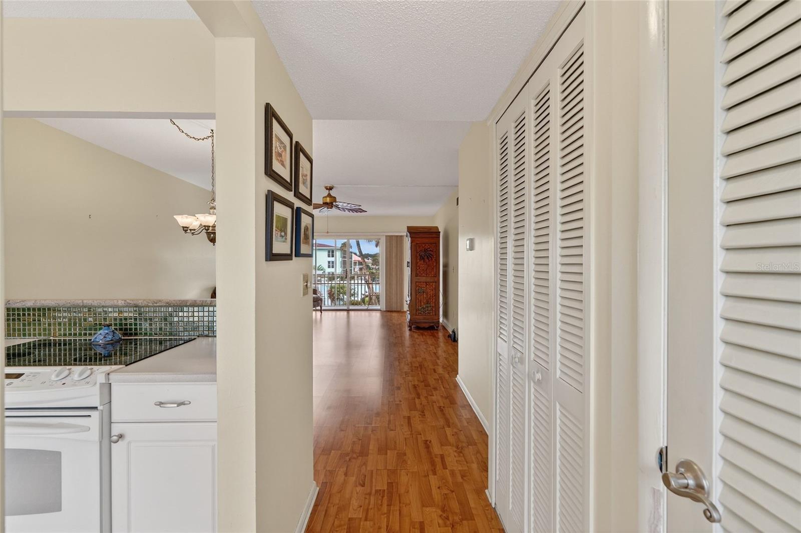 RIVER HOUSE - Residential