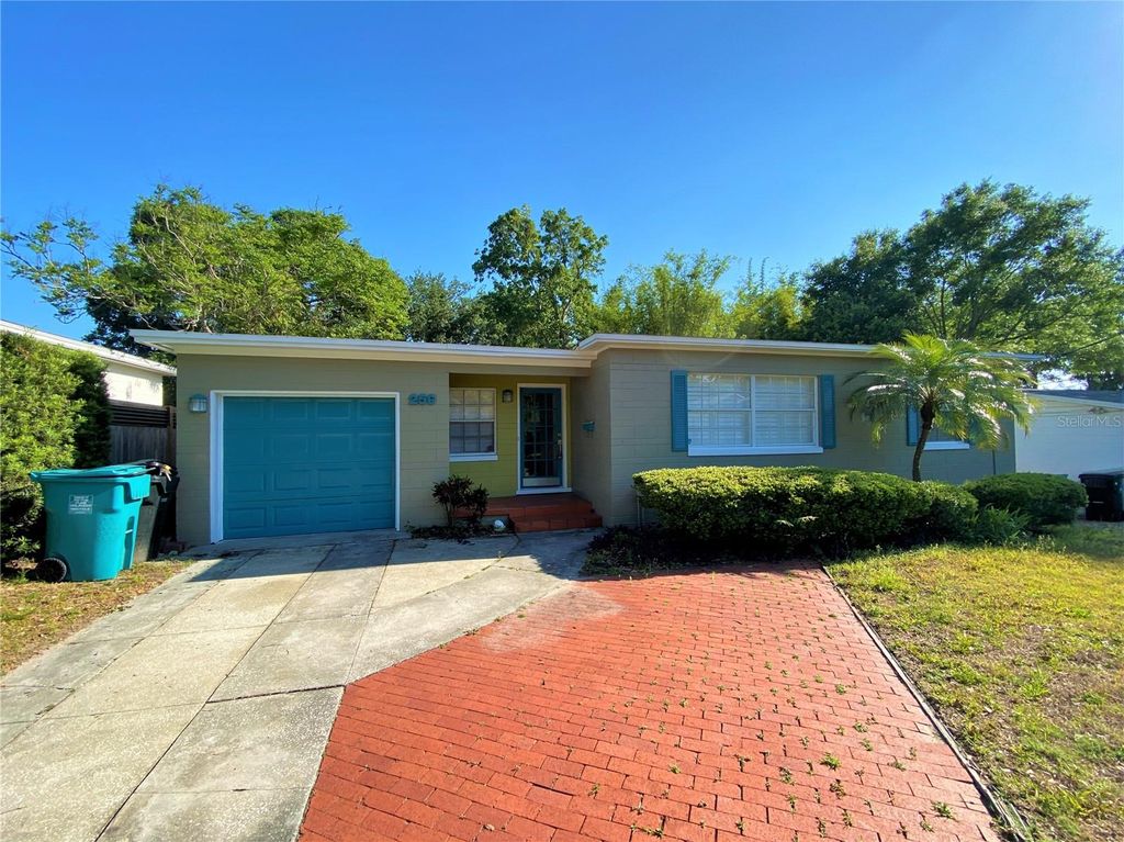 Photo of 256 E Crystal Lake Street, Orlando, FL 32806 (MLS # O6378537)