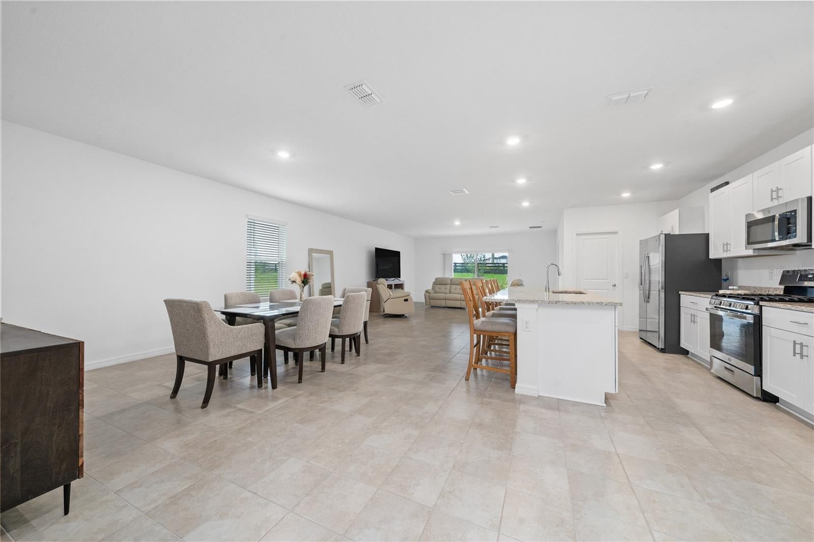 7396 CAPSTONE DRIVE