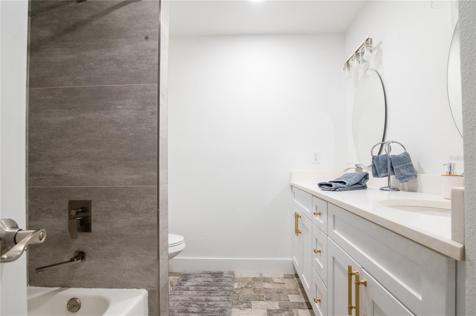 PASADENA GOLF CLUB ESTATES SEC 5 - Residential